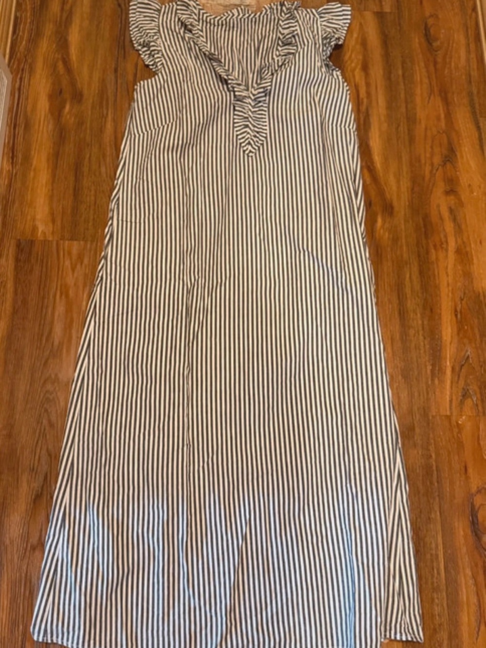 Striped Midi Dress with Ruffle V-Neck - Black & White